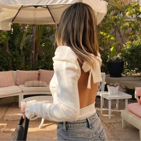 LPA Marie Sweater Ivory Ruffle Shoulder Size Small